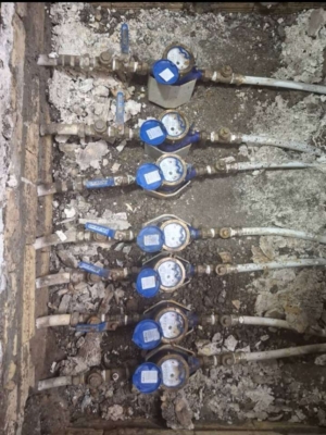 عایق‌کاری و آب‌بندی کف و دیواره‌ها